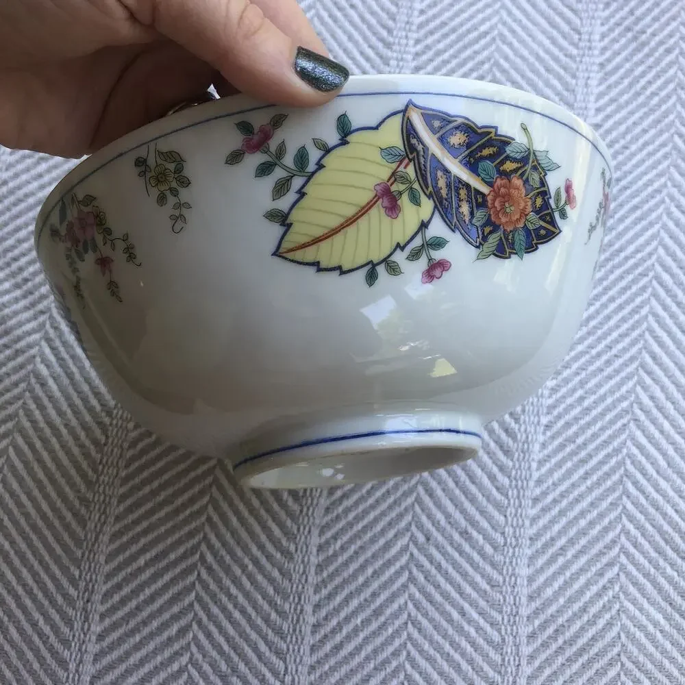 Serving Bowl Tobacco Leaf Genus Nicotiana Fine China by Mann Colorful 8.25
